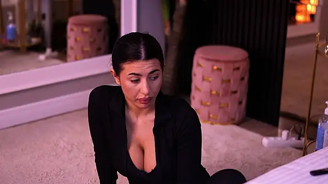 TanyaVonDe online show from March 2026 06:00:01 PM