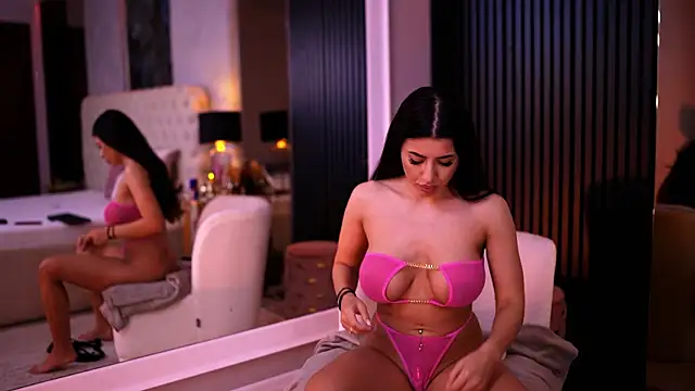 TanyaVonDe online show from April 2026 05:10:01 PM