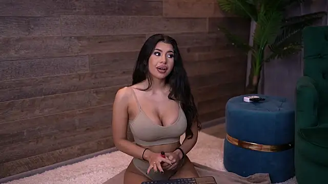 TanyaVonDe online show from December 2025 06:40:01 PM