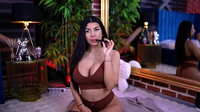 Snapshot of TanyaVonDe chatting on March 2026 06:15:02 PM TanyaVonDe online show from March 2026 06:15:02 PM