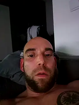 Snapshot of Smokeym123 chatting on November 2025 05:36:01 AM Smokeym123 online show from November 2025 05:36:01 AM