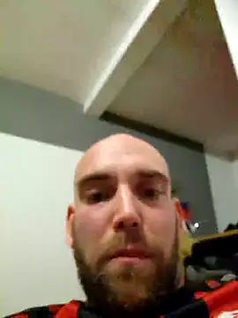 Snapshot of Smokeym123 chatting on March 2025 10:32:02 PM Smokeym123 online show from March 2025 10:32:02 PM