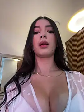 MagieeThomson online show from January 2026 04:58:01 PM