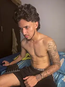 Snapshot of Zayn_kane chatting on July 2026 08:20:01 PM Zayn kane online show from July 2026 08:20:01 PM