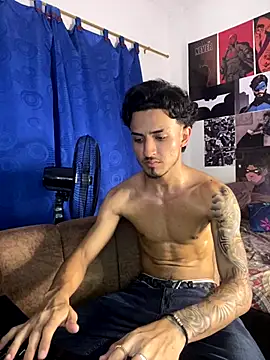 Snapshot of Zayn_kane chatting on October 2025 12:46:02 AM Zayn kane online show from October 2025 12:46:02 AM