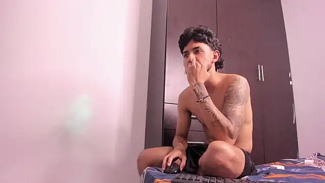 Snapshot of Zayn_kane chatting on June 2026 10:09:01 PM Zayn kane online show from June 2026 10:09:01 PM