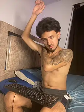 Snapshot of Zayn_kane chatting on June 2026 03:33:02 AM Zayn kane online show from June 2026 03:33:02 AM