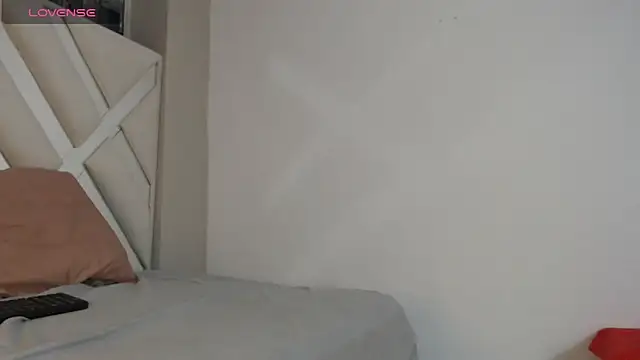 willow smitt online show from February 2026 01:44:02 PM