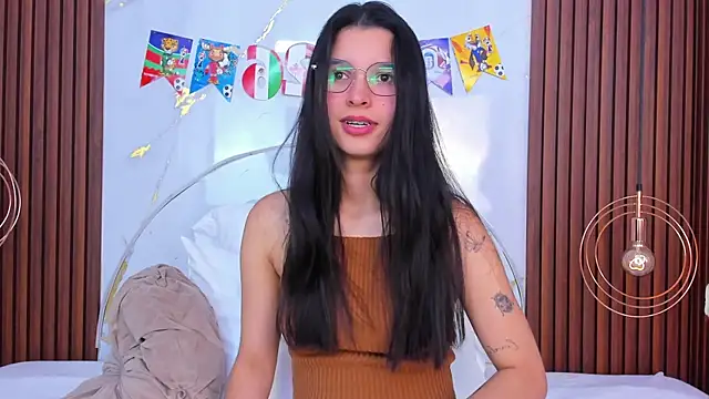 lucianasmith  online show from July 2026 08:52:02 PM