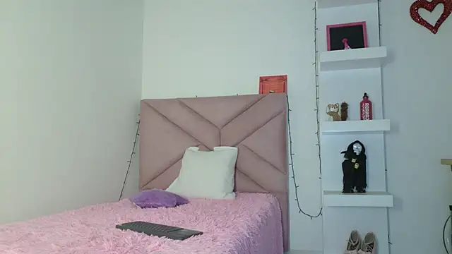 eva sin18 online show from May 2026 11:30:02 PM