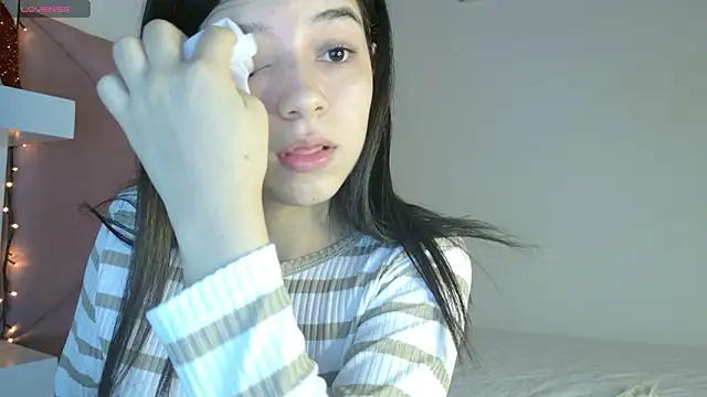 Snapshot of eva_sin18 chatting on March 2026 12:11:02 AM eva sin18 online show from March 2026 12:11:02 AM