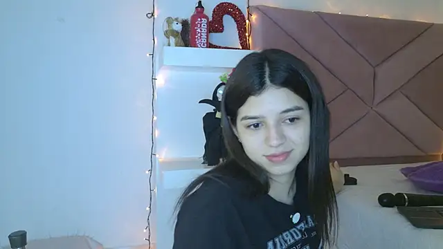 Snapshot of eva_sin18 chatting on March 2026 07:15:01 AM eva sin18 online show from March 2026 07:15:01 AM