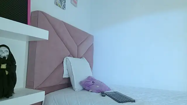 eva sin18 online show from June 2026 11:27:02 PM