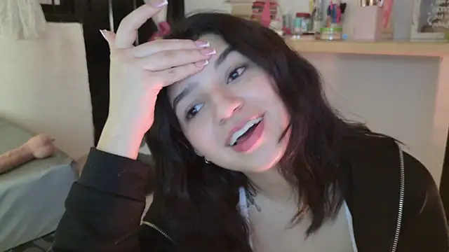 Snapshot of eva_sin18 chatting on June 2026 01:28:02 AM eva sin18 online show from June 2026 01:28:02 AM