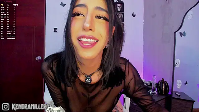 Snapshot of Kendramillerr_1 chatting on November 2025 08:12:02 PM Kendramillerr 1 online show from November 2025 08:12:02 PM