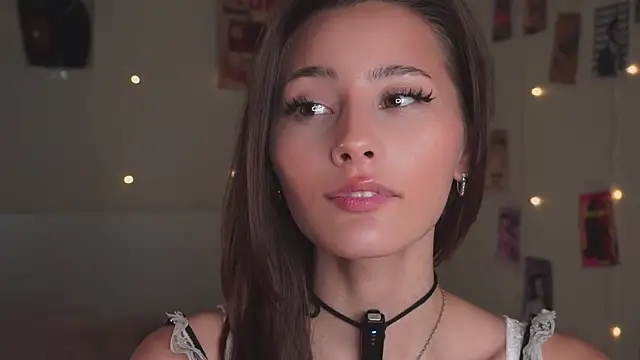 Snapshot of EditaBails chatting on October 2025 07:13:02 PM EditaBails online show from October 2025 07:13:02 PM