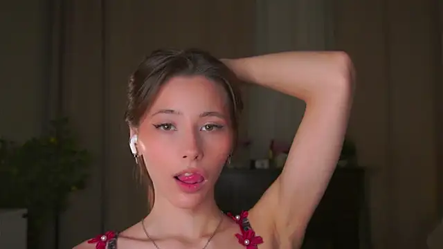 EditaBails online show from May 2026 07:07:01 PM