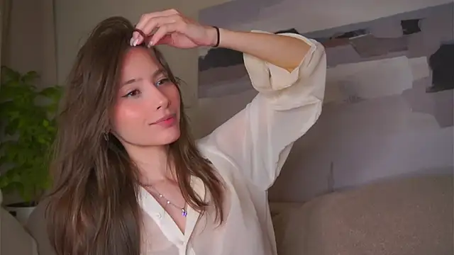 EditaBails online show from May 2026 07:06:01 PM