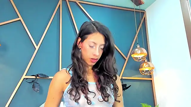 Lia Valmont online show from March 2026 03:26:01 PM