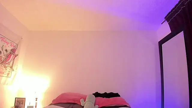 Alessamoth online show from March 2026 08:10:02 PM