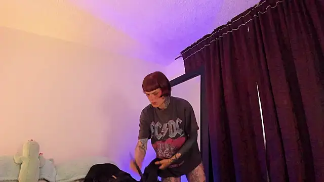 Snapshot of Alessamoth chatting on February 2026 08:52:02 PM Alessamoth online show from February 2026 08:52:02 PM