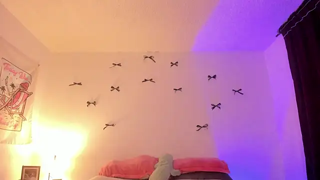 Alessamoth online show from May 2026 11:47:01 PM