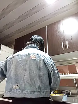 Snapshot of Nathaly_12 chatting on November 2025 06:12:02 PM Nathaly 12 online show from November 2025 06:12:02 PM