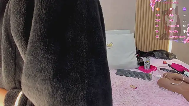 Snapshot of stephany_summer chatting on November 2025 04:27:02 AM stephany summer online show from November 2025 04:27:02 AM