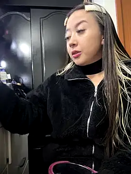 VictoriaGerard Pink online show from October 2025 12:33:02 AM