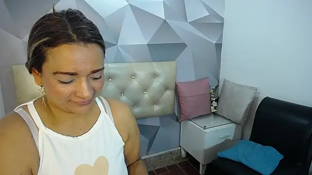 Milf-Prettyboobs online show from November 2025 10:52:02 AM