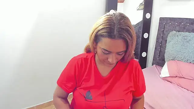 Milf-Prettyboobs online show from March 2026 06:01:01 PM