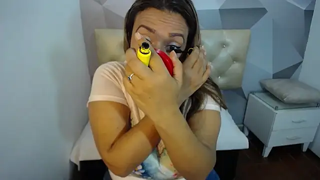 Milf-Prettyboobs online show from November 2025 10:48:01 AM