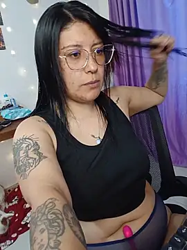 DaniPoison online show from May 2026 05:53:02 PM