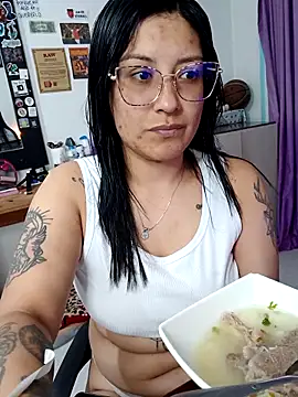 DaniPoison online show from April 2026 07:20:02 PM