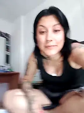 Snapshot of DaniPoison chatting on November 2025 06:51:02 PM DaniPoison online show from November 2025 06:51:02 PM