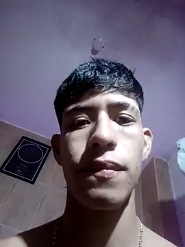 dareck 18 online show from February 2026 07:53:01 AM