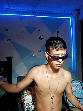 dareck 18 online show from June 2026 03:00:01 AM