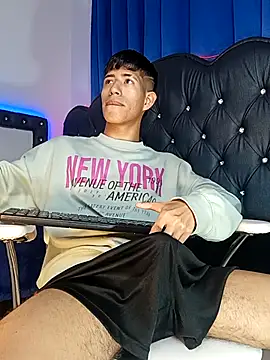 dareck 18 online show from October 2025 03:13:02 PM