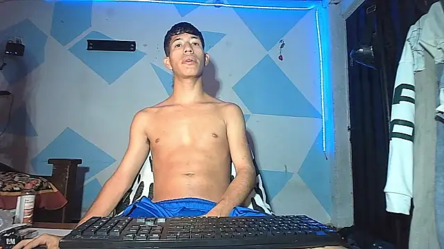 dareck 18 online show from May 2026 04:05:02 AM
