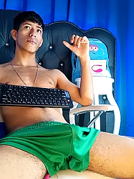 dareck 18 online show from September 2025 01:18:02 PM