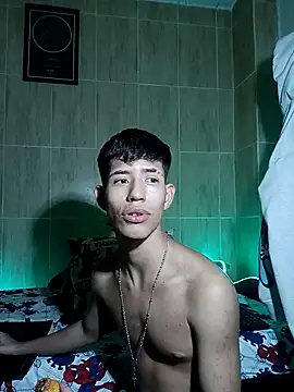 dareck 18 online show from February 2026 05:52:01 AM