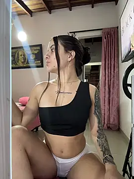 Paulet Johnson online show from February 2026 04:32:01 AM