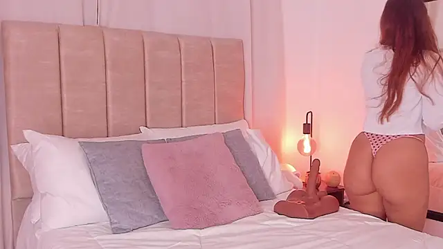 Snapshot of Tefy-Rose chatting on February 2026 05:39:02 AM Tefy-Rose online show from February 2026 05:39:02 AM