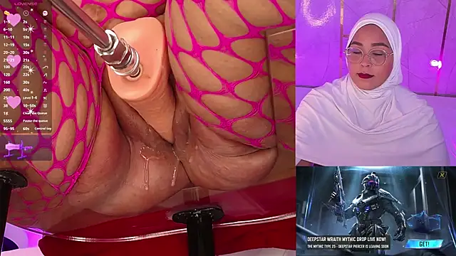 Snapshot of BBWHijab chatting on November 2025 06:18:02 AM BBWHijab online show from November 2025 06:18:02 AM