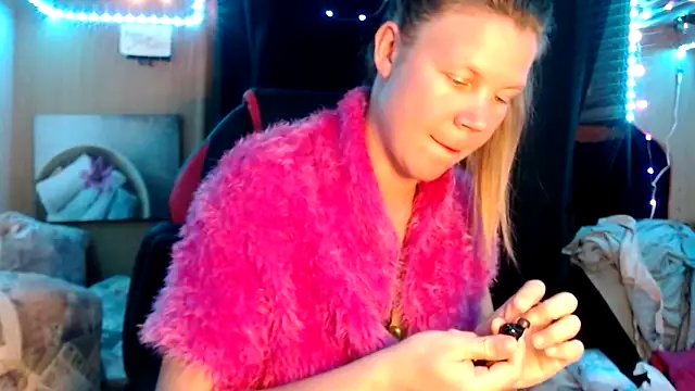 CallMeMaria online show from March 2025 08:28:01 PM