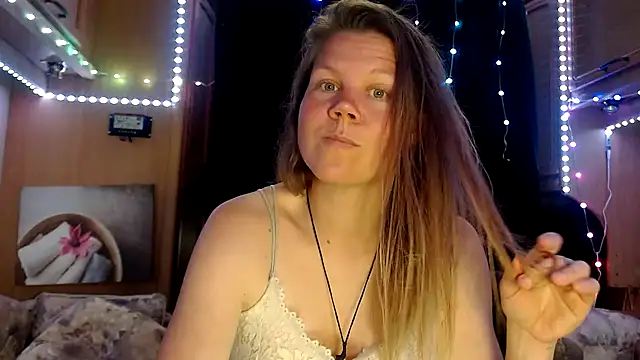 CallMeMaria online show from February 2025 05:21:01 PM