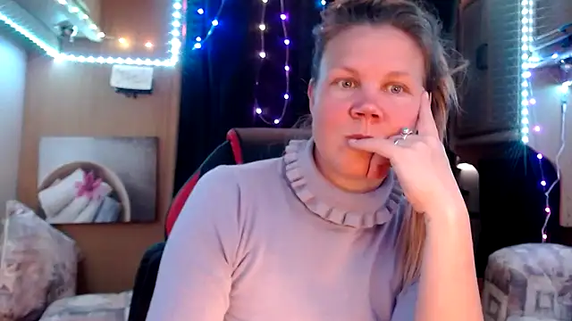 CallMeMaria online show from March 2025 03:34:01 PM