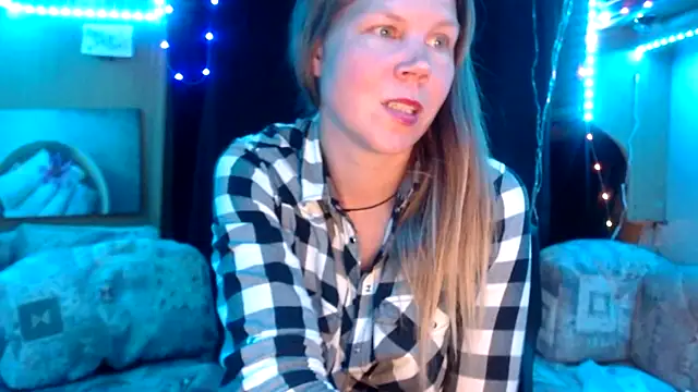 CallMeMaria online show from February 2025 08:00:01 PM