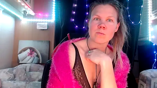 CallMeMaria online show from March 2025 09:41:02 PM