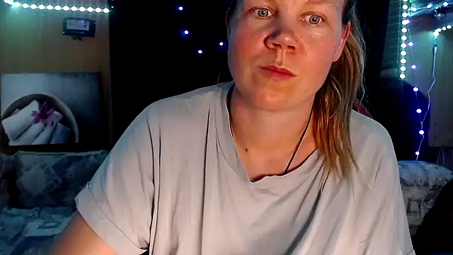 CallMeMaria online show from February 2025 04:31:01 PM